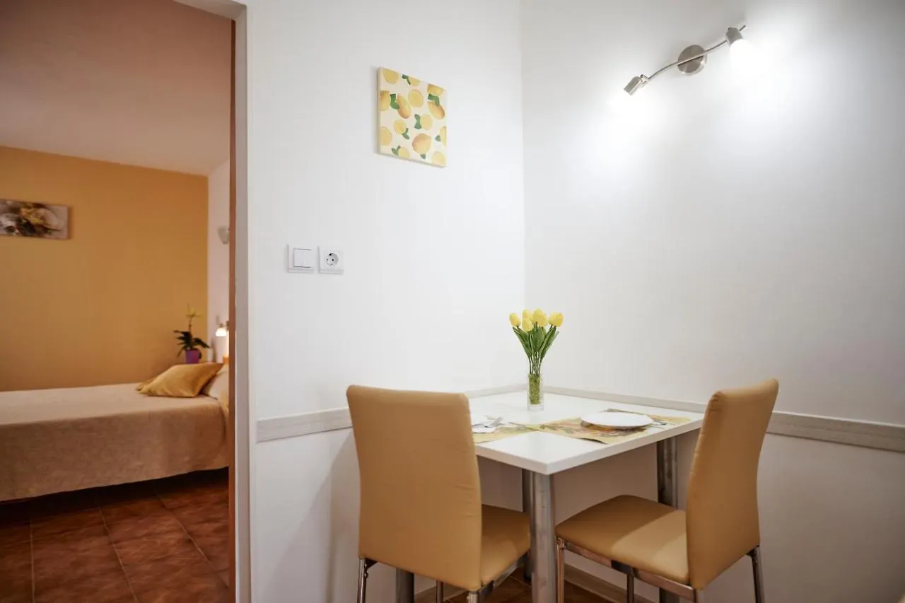 Guesthouse Villa Galovic Brseč Pensjonat